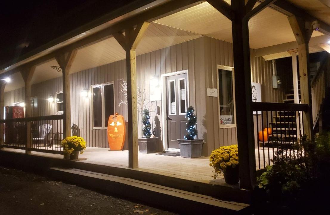 Marblewood Village Resort Steady Brook Exterior photo