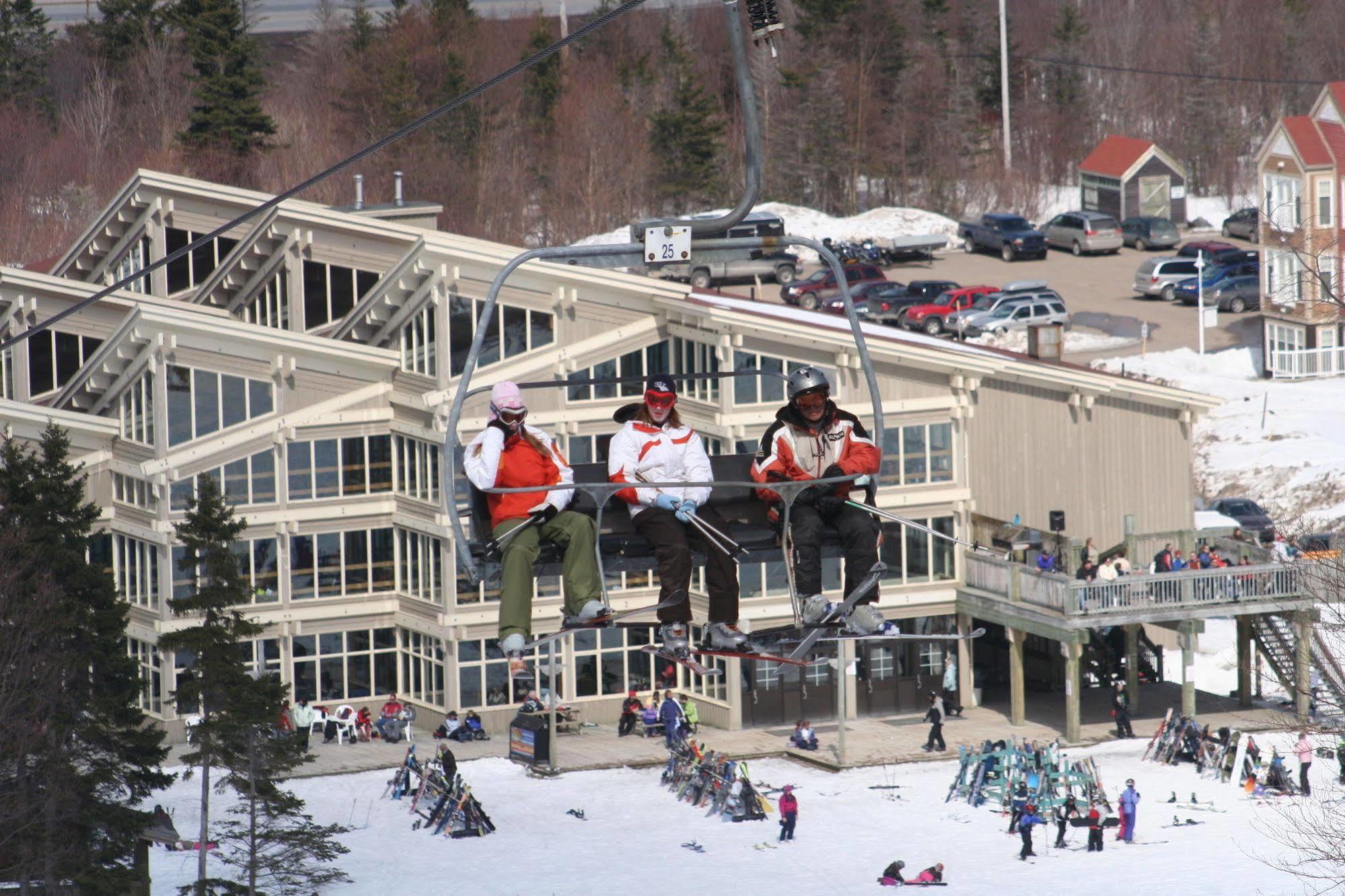 Marblewood Village Resort Steady Brook Exterior photo